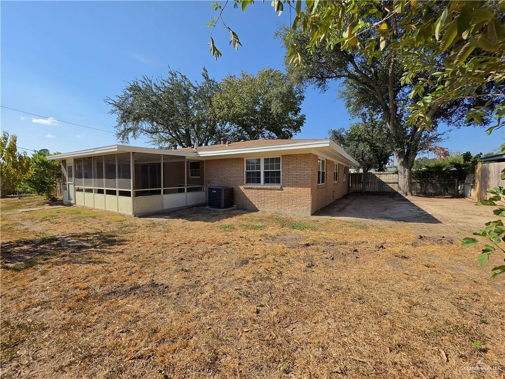 Photo 21 of 1613 Fern Avenue
