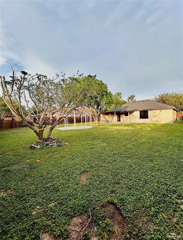 Photo 2 of 317 Whitewing Drive