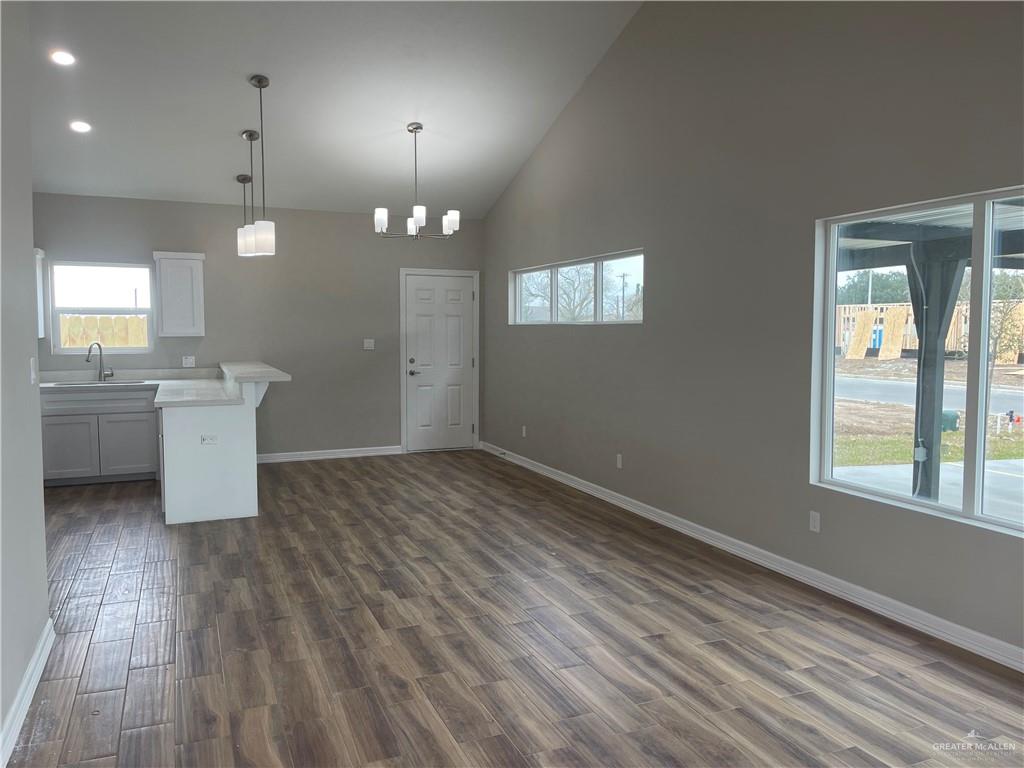 Photo 17 of 513 Sparrow Road #4