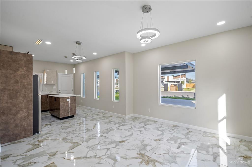 Photo 2 of 405 Onyx Drive