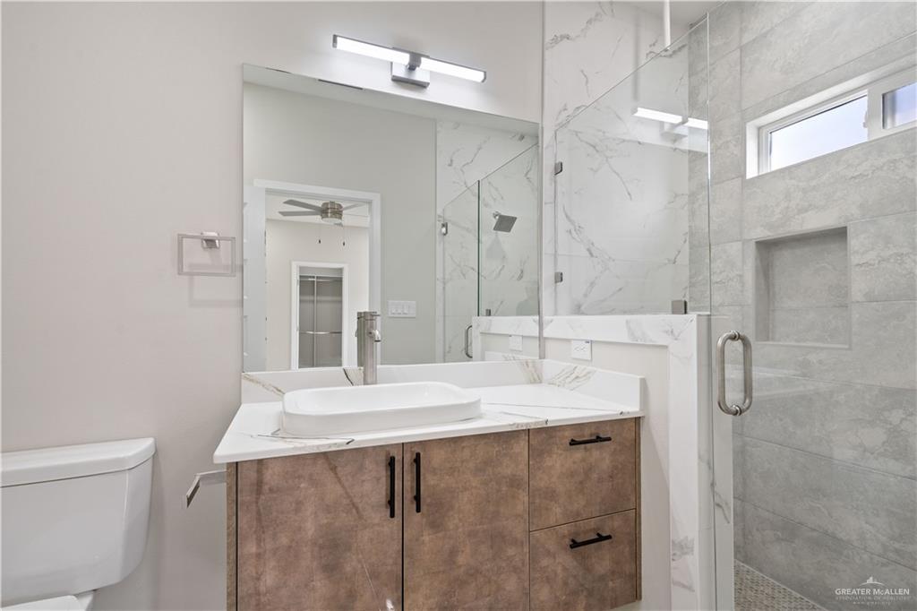 Photo 8 of 405 Onyx Drive