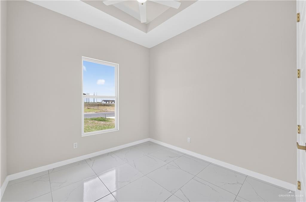 Photo 15 of 325 Barcelona Drive