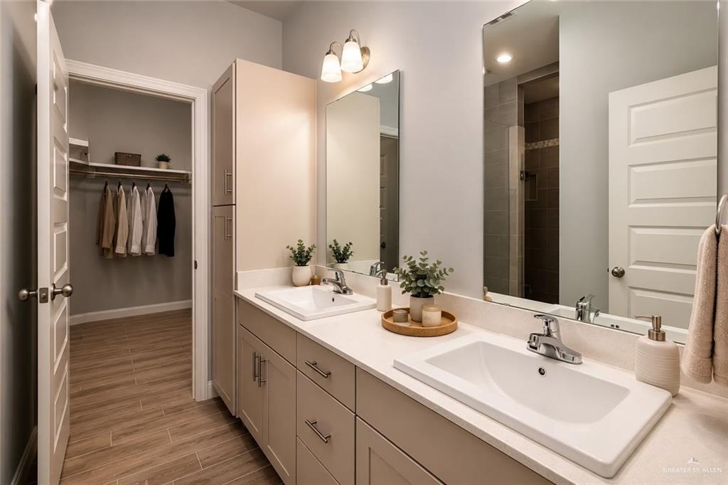 Photo 6 of 1514 Hope Street