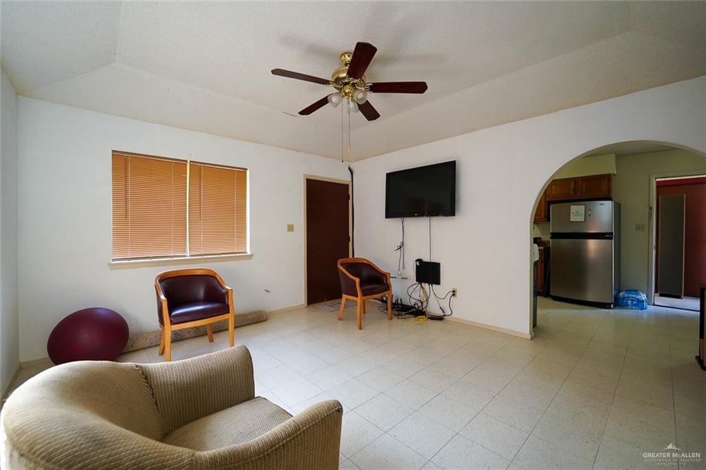 Photo 22 of 2803 Minnie Avenue