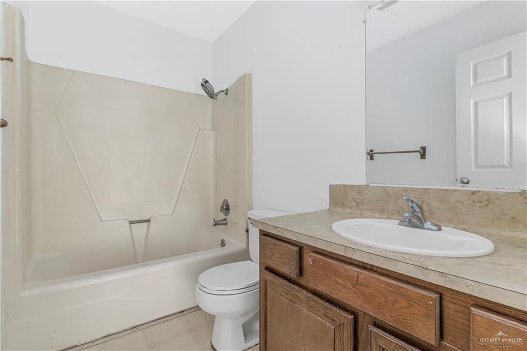 Photo 17 of 1601 Samano Street