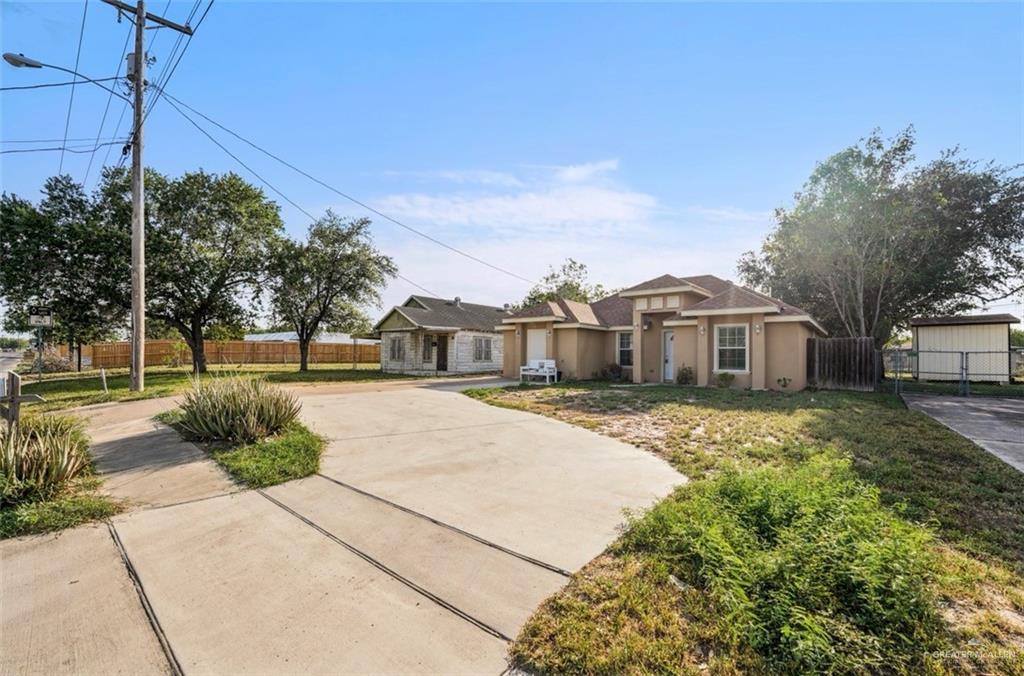Photo 2 of 907 Veterans Boulevard
