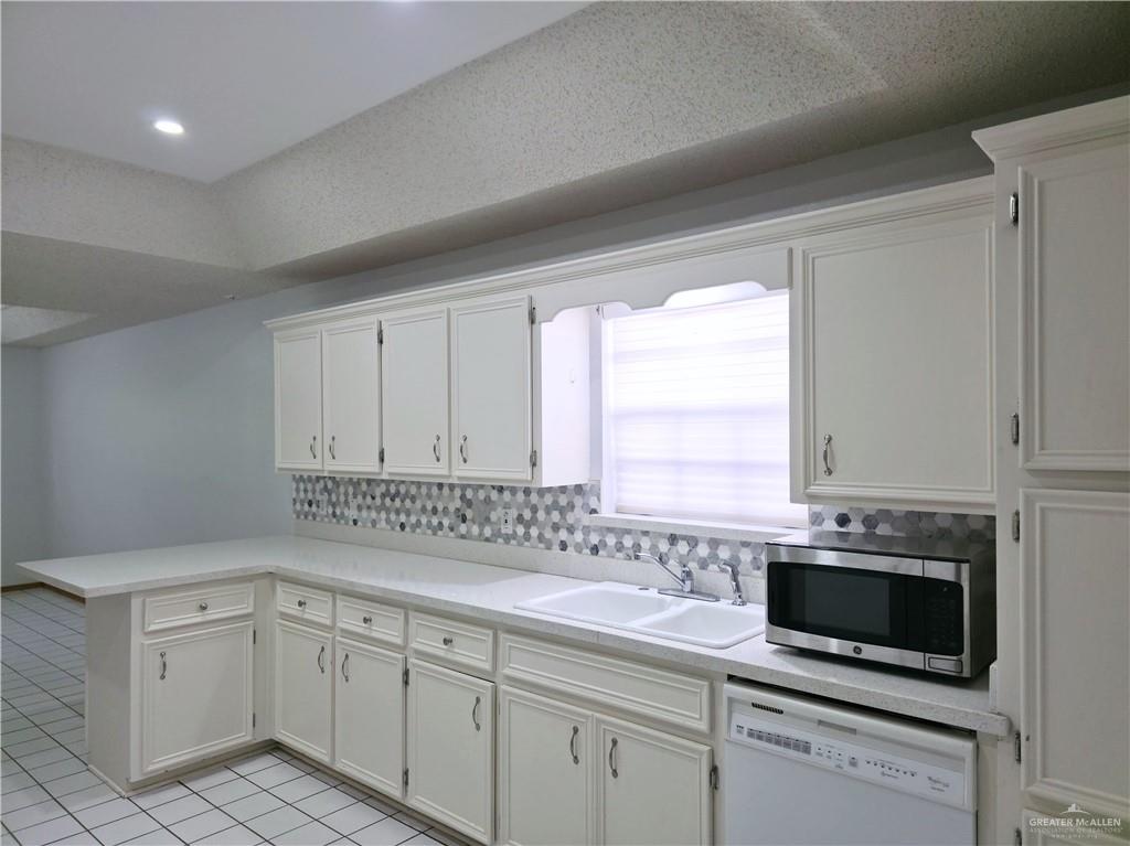 Photo 8 of 1216 Heron Avenue