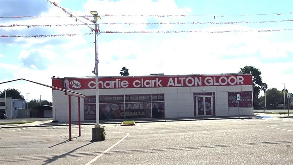 Photo 1 of 1140 Alton Gloor Boulevard, Brownsville