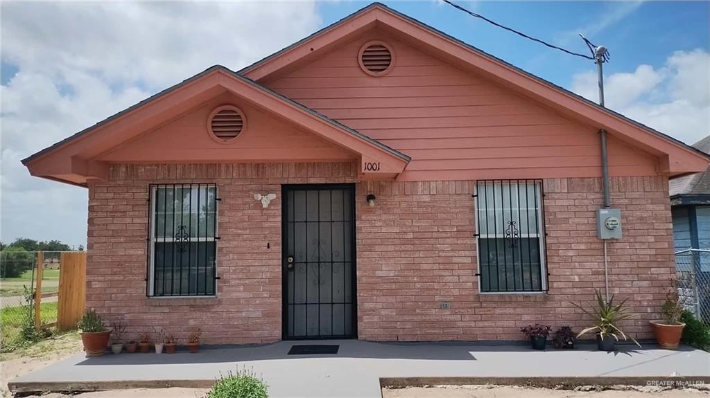 Photo 16 of 1001 Hidalgo Street