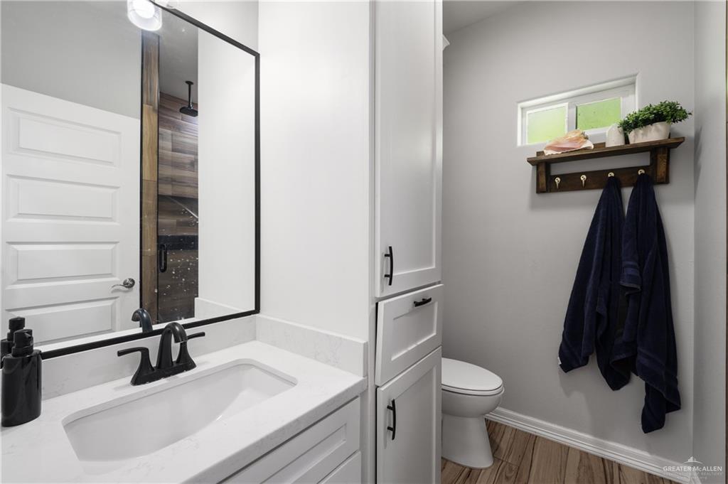 Photo 10 of 7818 Drury Lane