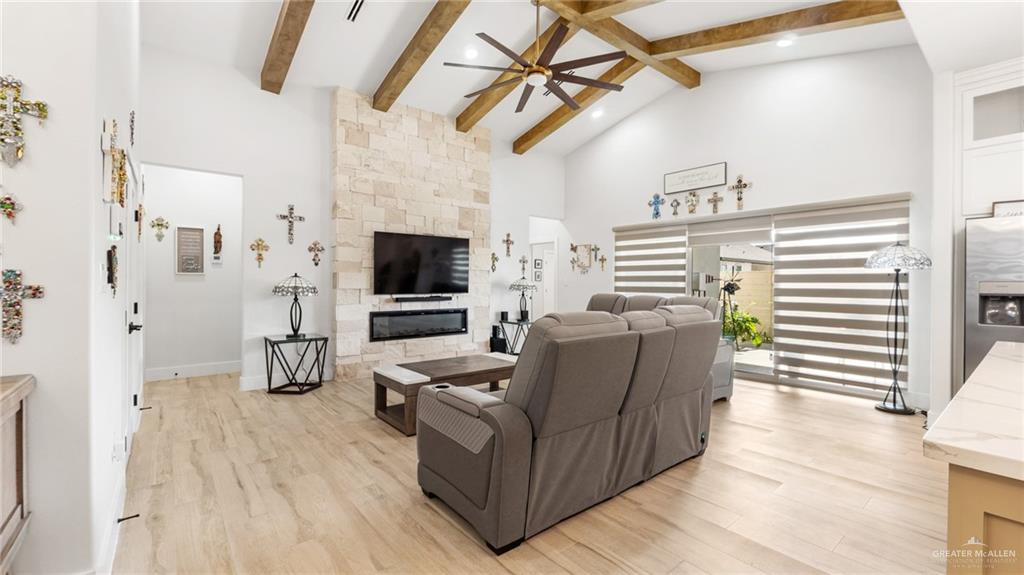 Photo 7 of 2701 Versace Drive