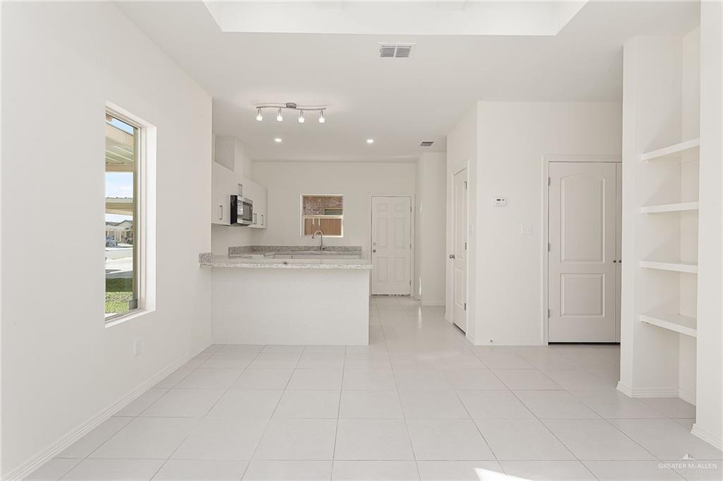 Photo 4 of 1225 Garfield Avenue