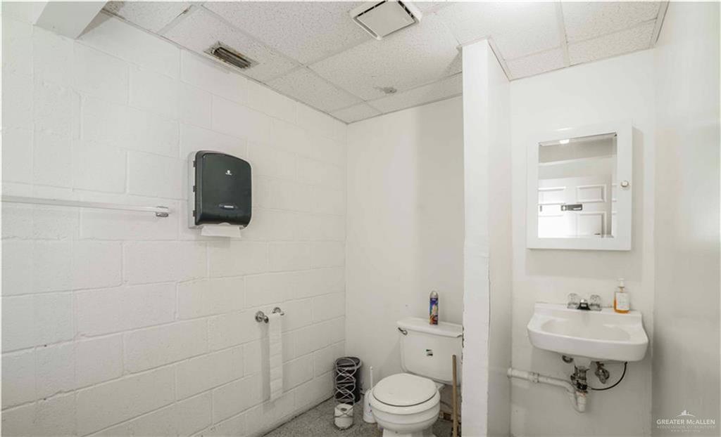 Photo 12 of 2504 Expressway 83