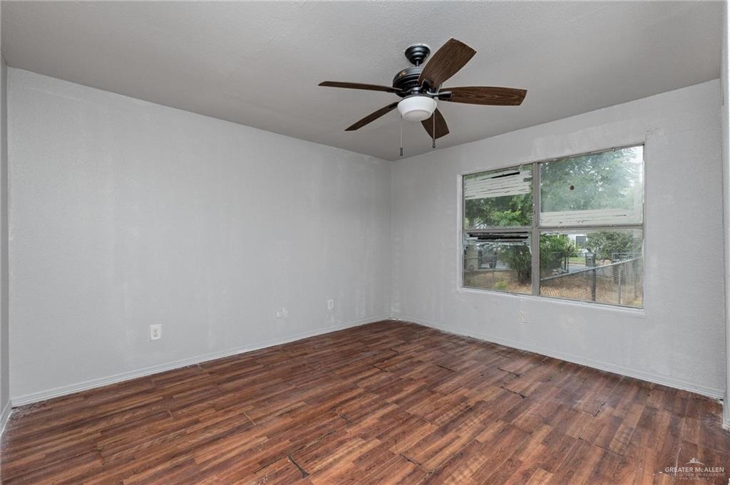 Photo 8 of 408 Villarreal Street