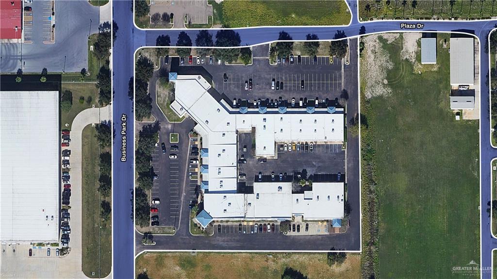 Photo 4 of 900 Plaza Drive #4B