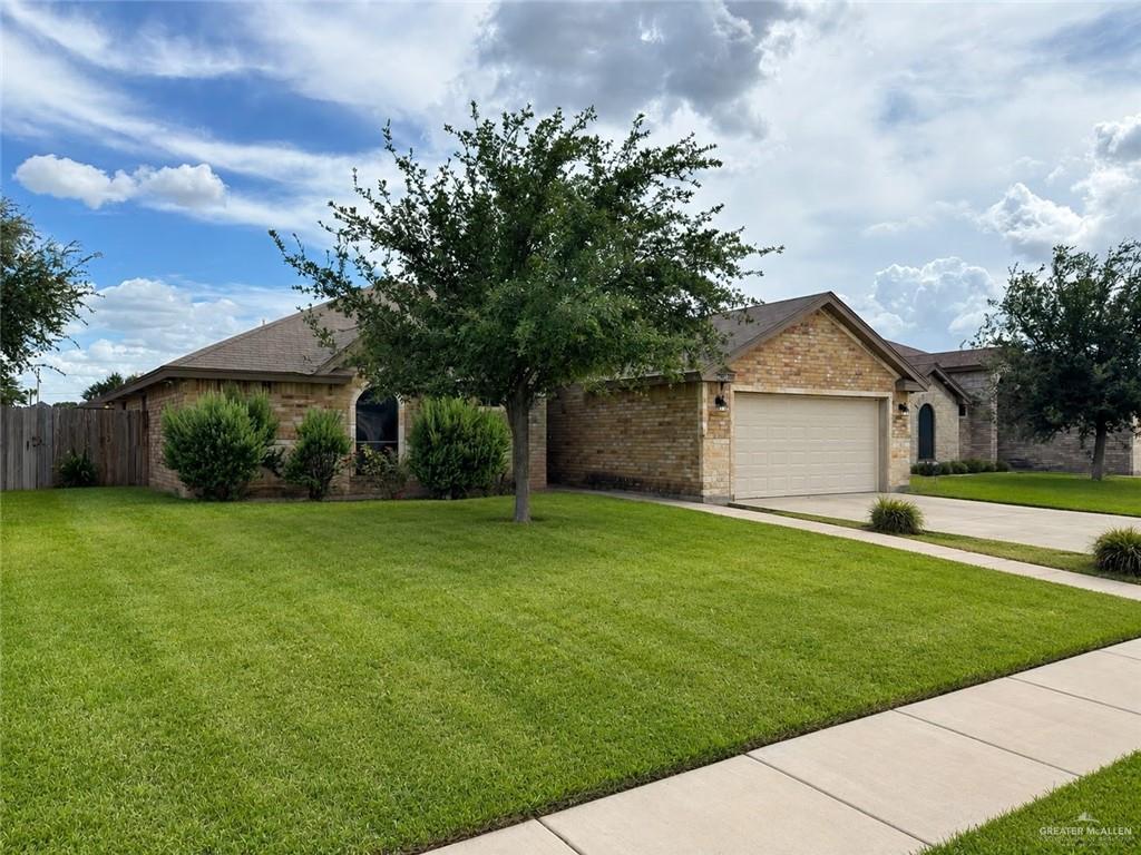 Photo 2 of 909 Montecruz Street