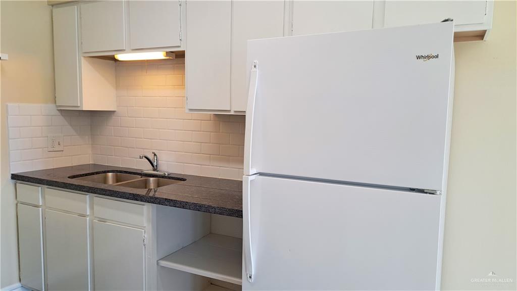 Photo 19 of 1418 Beech Avenue #3