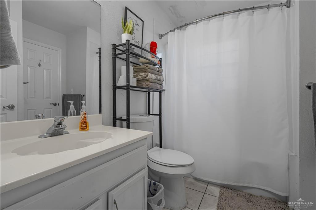 Photo 10 of 1804 Oasis Avenue