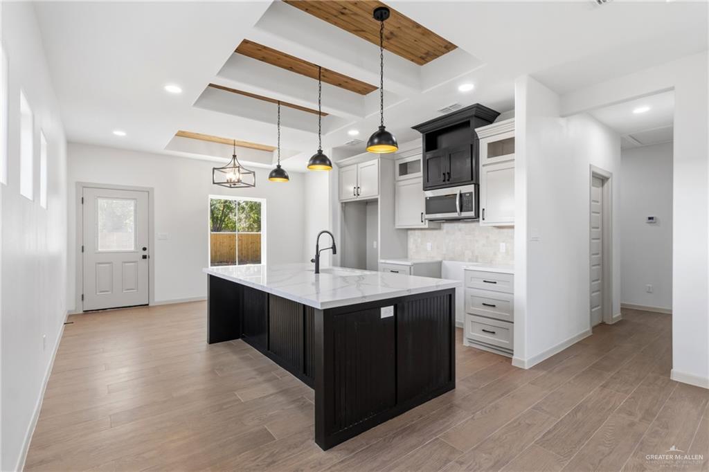 Photo 3 of 1202 Wright Avenue