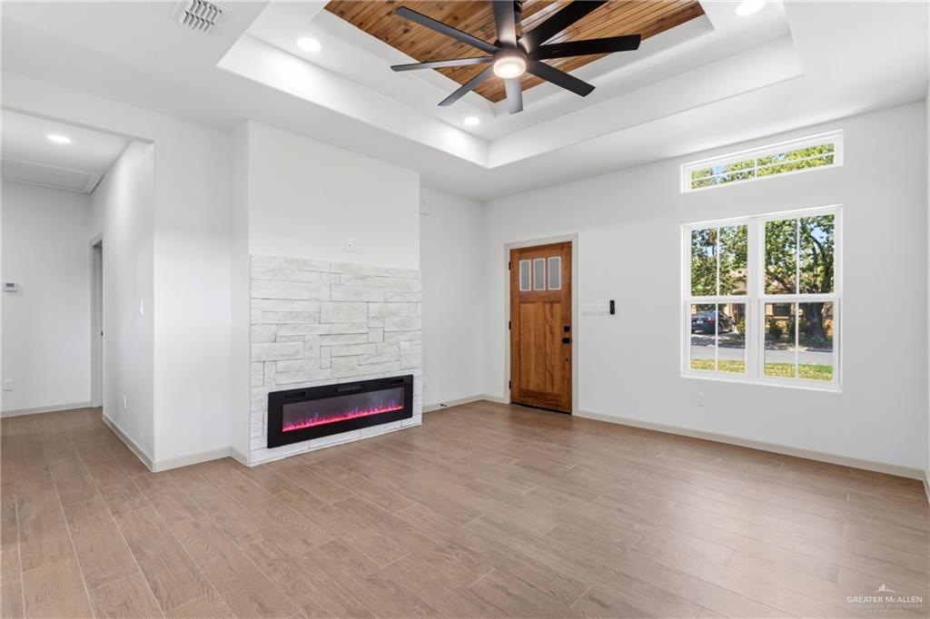 Photo 8 of 1202 Wright Avenue