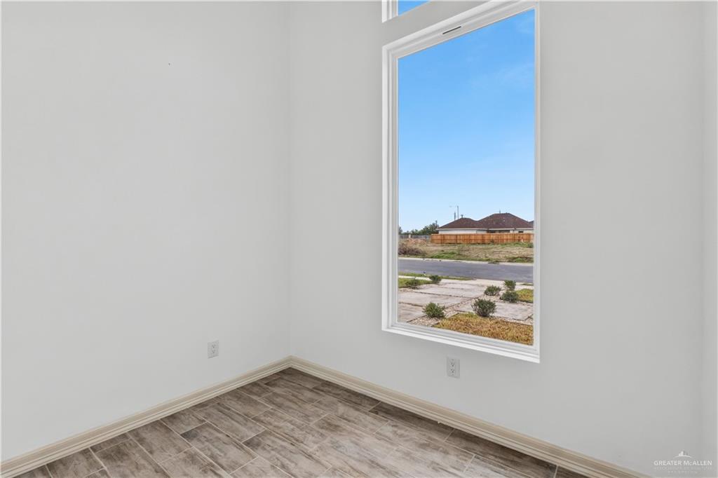 Photo 8 of 2915 Arboledas Drive