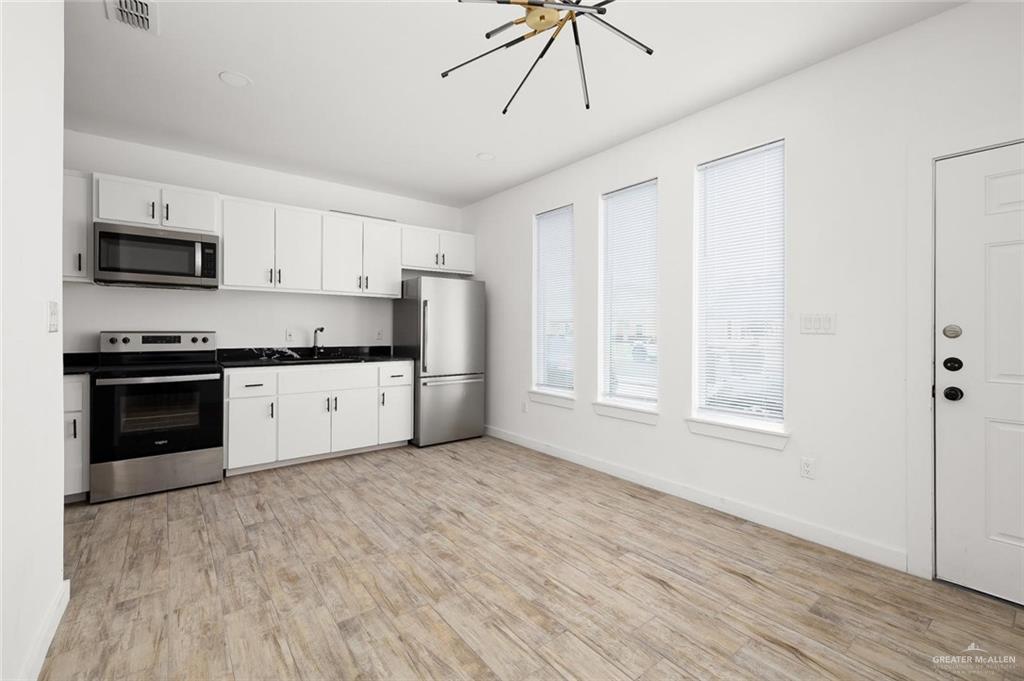 Photo 2 of 1429 Harrison Avenue #3