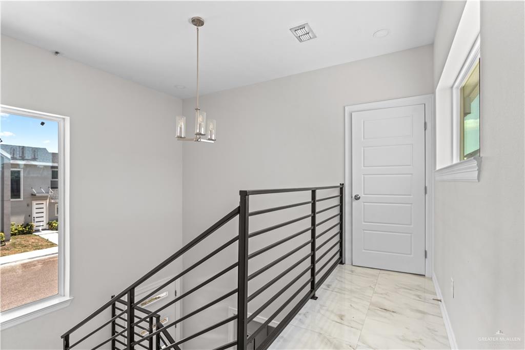 Photo 15 of 701 Seminole Avenue