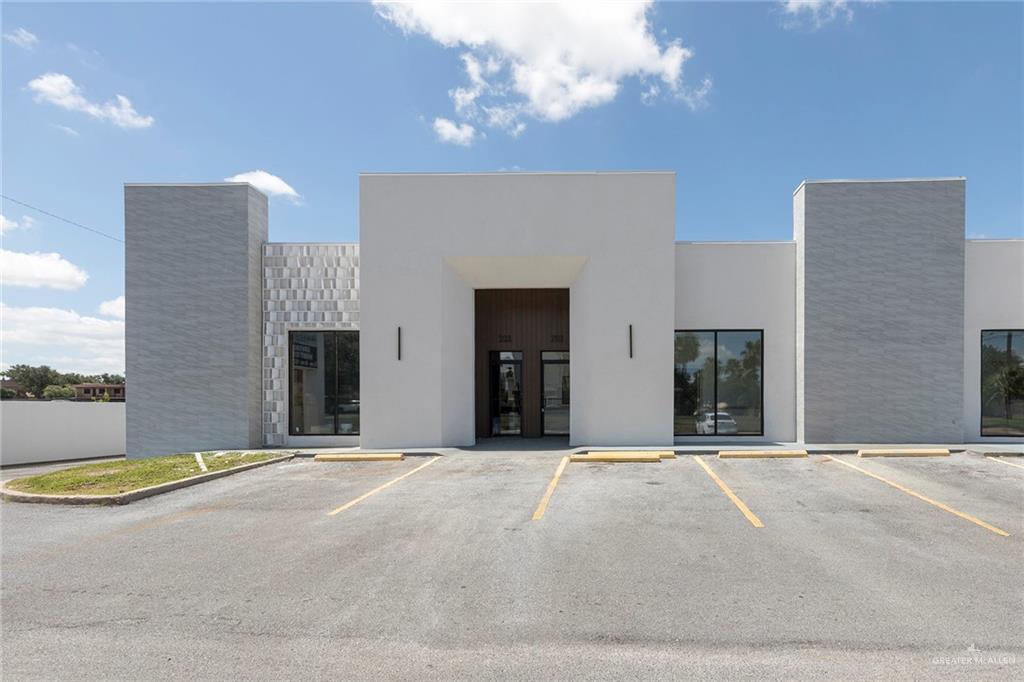 Photo 1 of 713 Savannah Avenue, McAllen