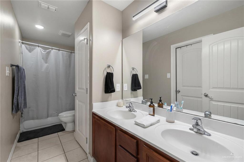 Photo 13 of 8814 Osprey Street