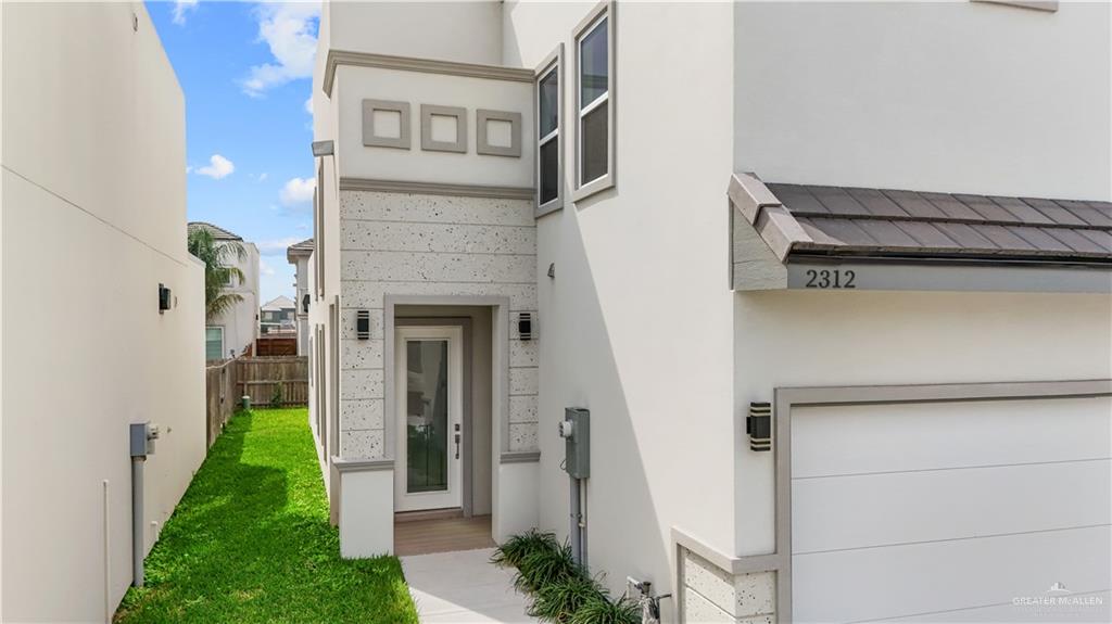 Photo 3 of 2312 Corales Street