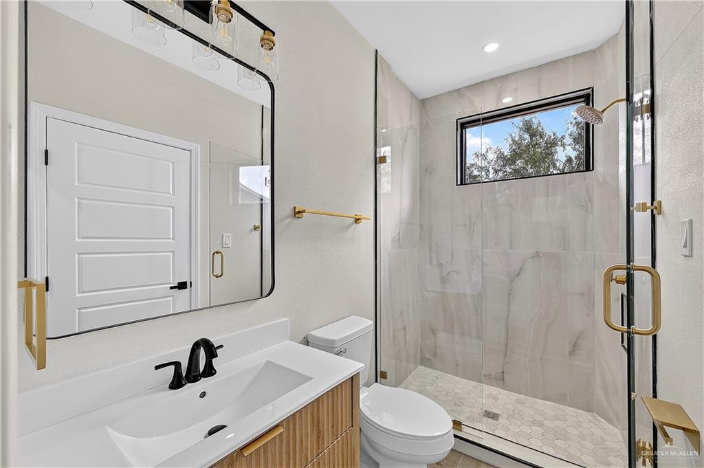Photo 17 of 12303 Lakeview Drive #A