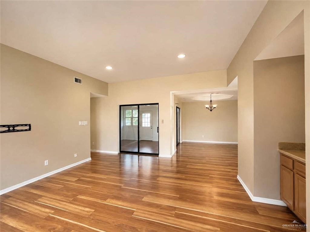 Photo 2 of 900 36th Street