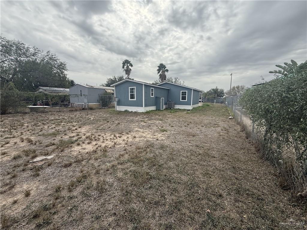 Photo 8 of 1521 Thompson Road