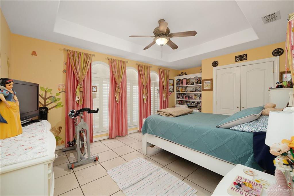 Photo 18 of 405 Anaqua Drive