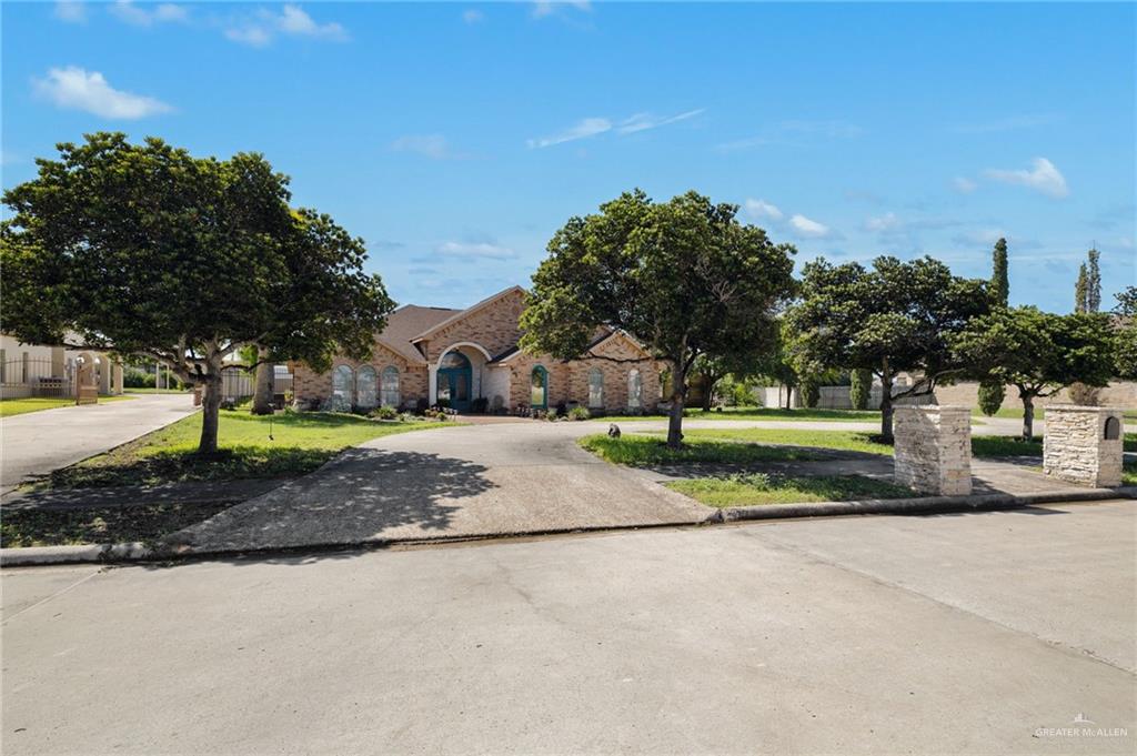 Photo 21 of 405 Anaqua Drive