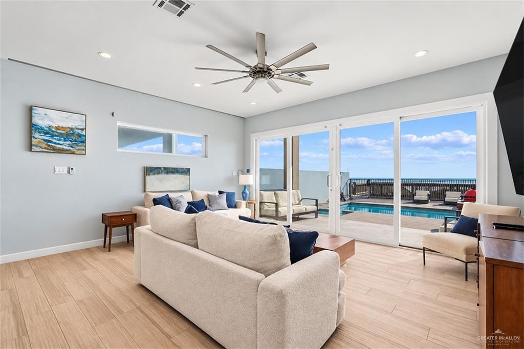 Photo 8 of 5106 Gulf Boulevard #B