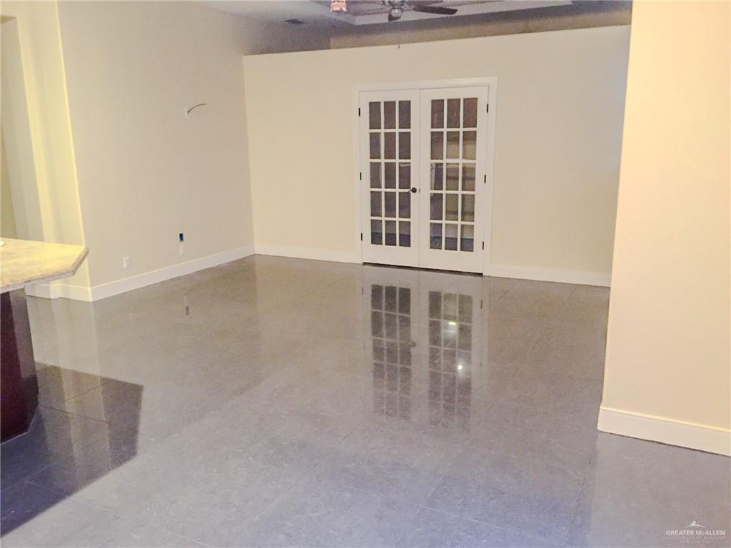 Photo 7 of 1304 Pineridge Avenue #3