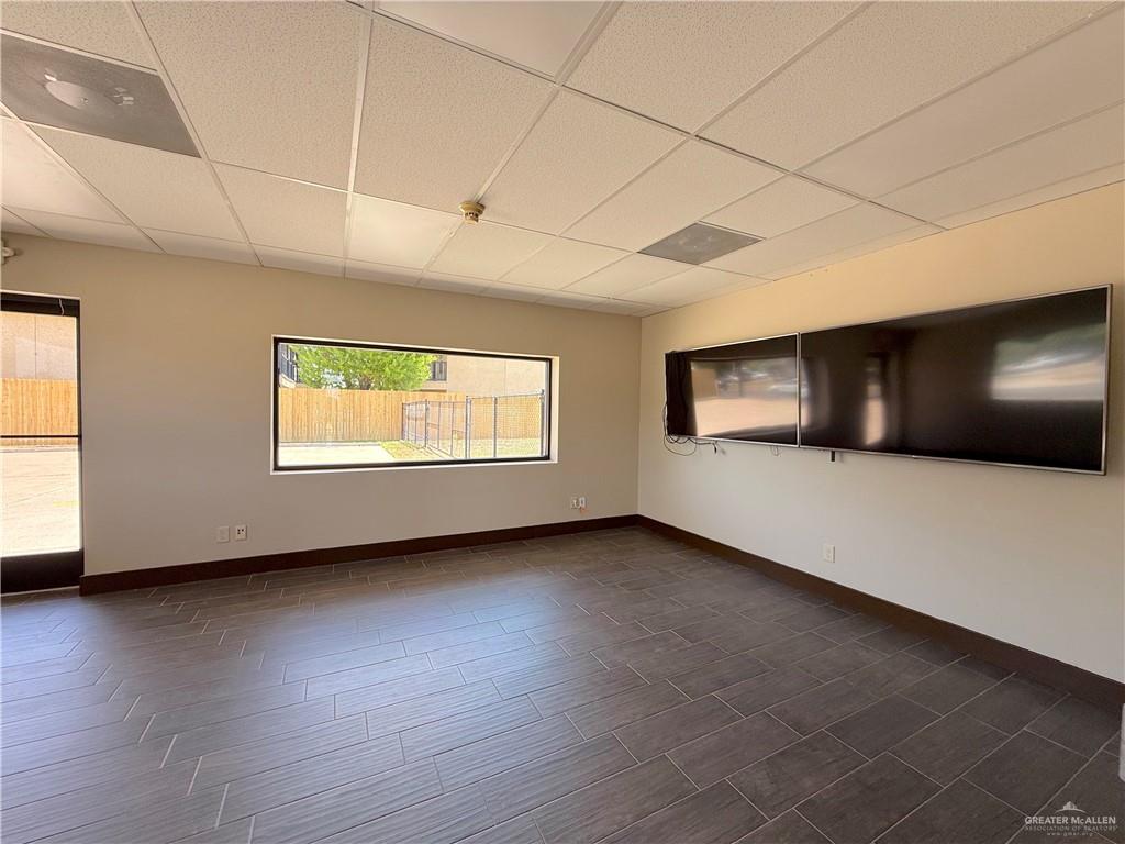 Photo 4 of 1419 Dove Avenue