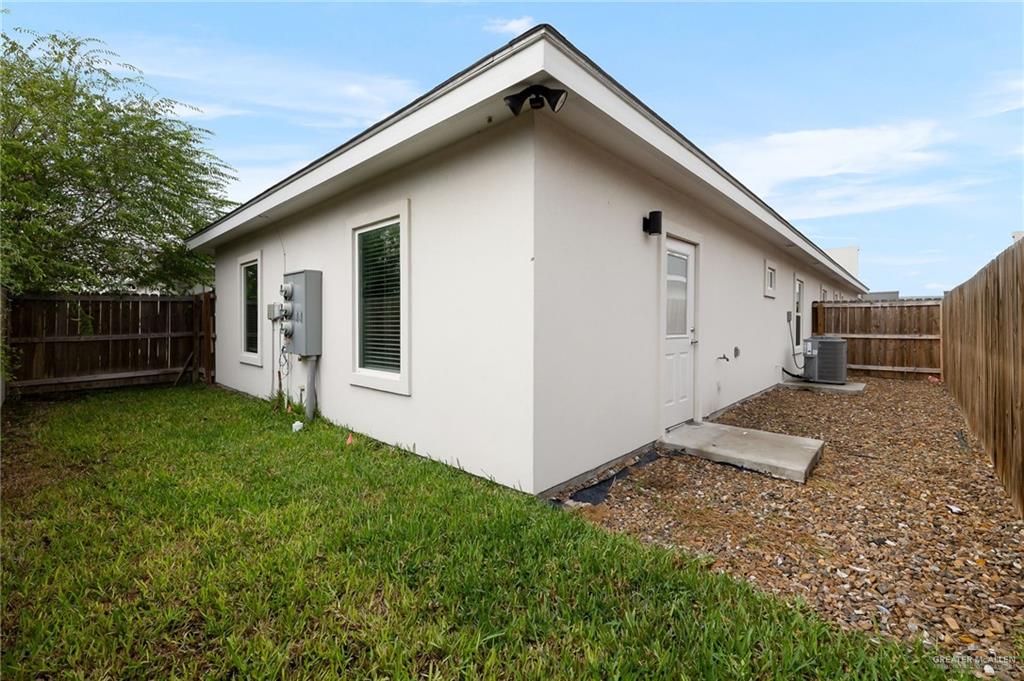 Photo 19 of 205 Lauryn Drive