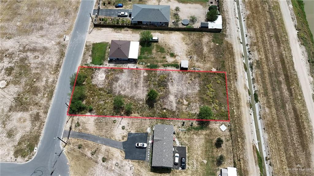 Photo 4 of 18221 Bluebelle Drive