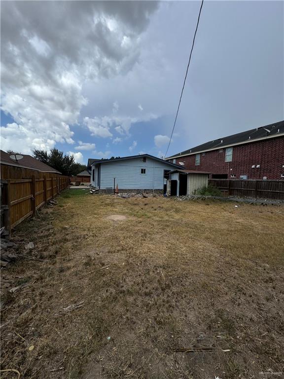 Photo 3 of 408 Chavez Street