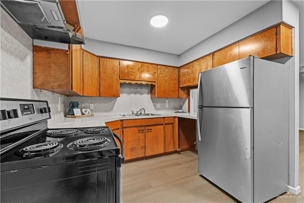 Photo 6 of 401 41st Street #16