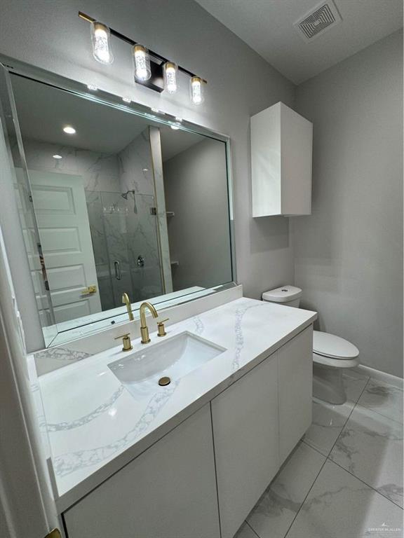 Photo 7 of 5712 Northwestern Avenue #1