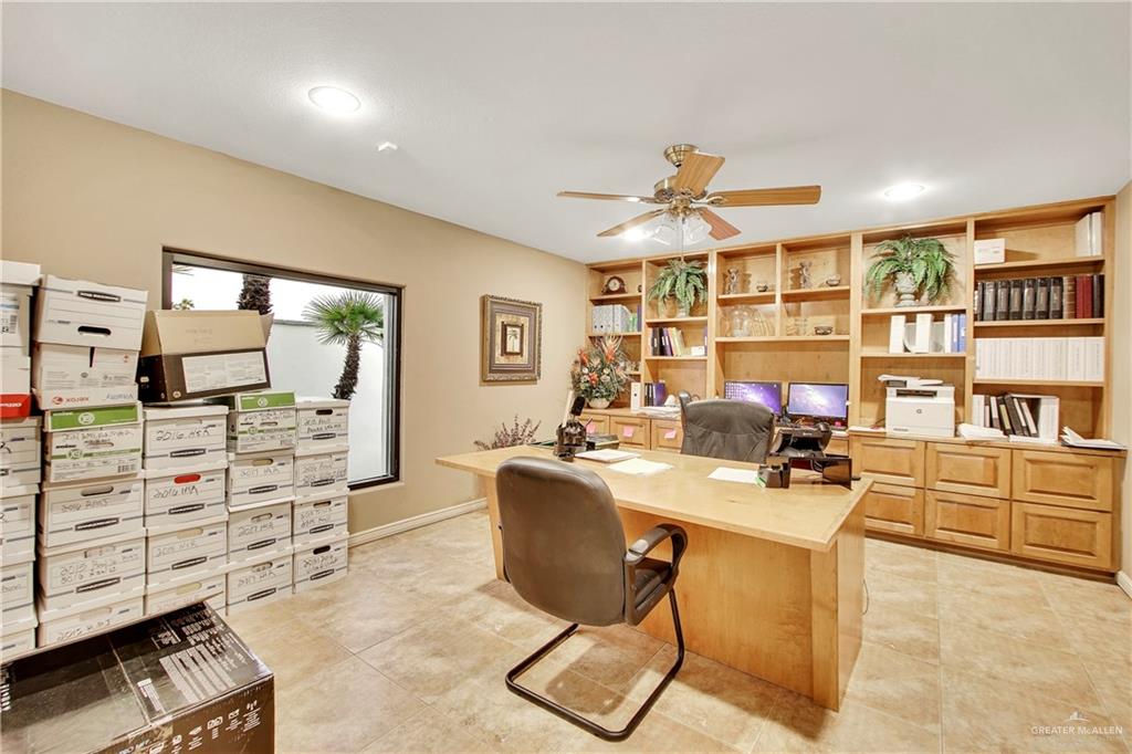 Photo 21 of 2614 Griffin Parkway