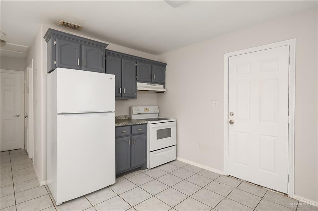 Photo 6 of 1810 Portales Drive