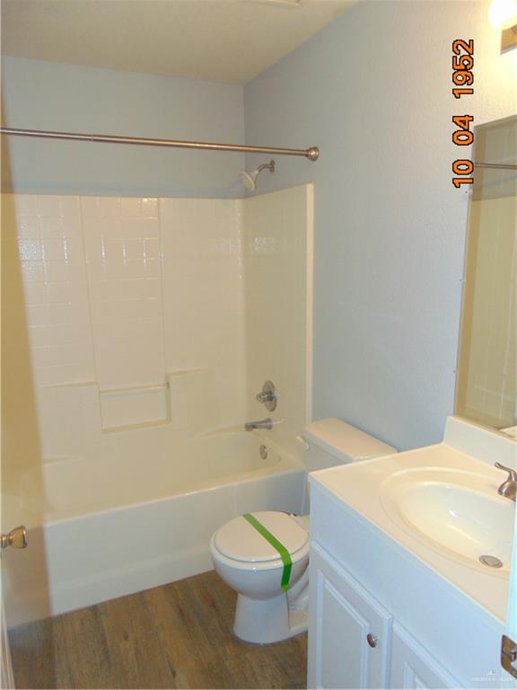 Photo 19 of 4717 Violet Avenue