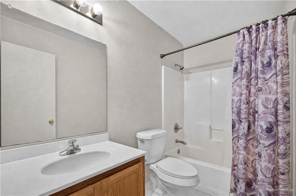 Photo 13 of 2507 Grandora Drive
