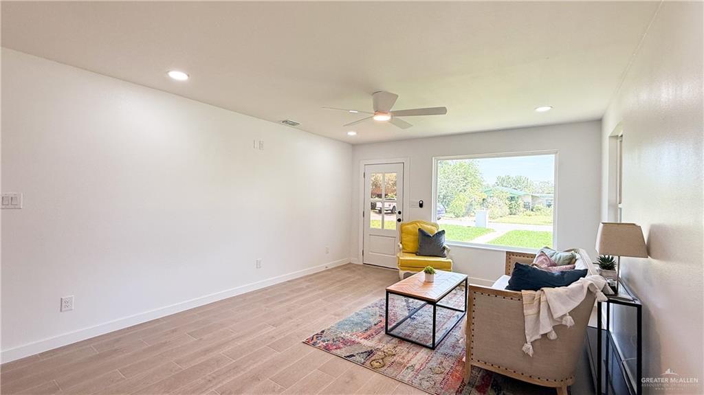 Photo 18 of 2020 Camellia Avenue