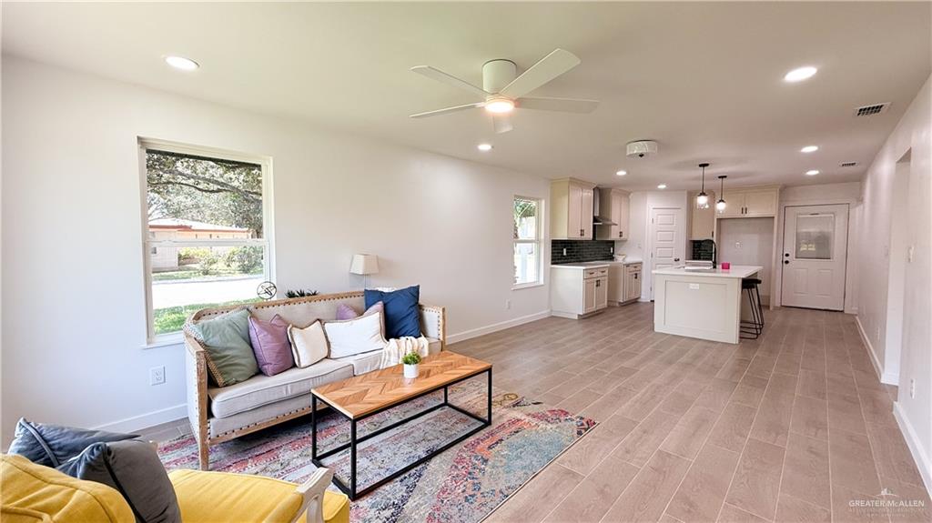 Photo 22 of 2020 Camellia Avenue