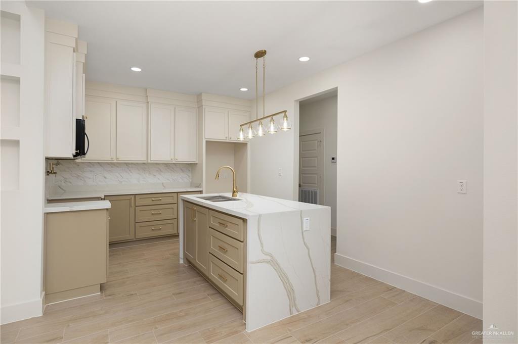 Photo 7 of 2406 San Pascual Street